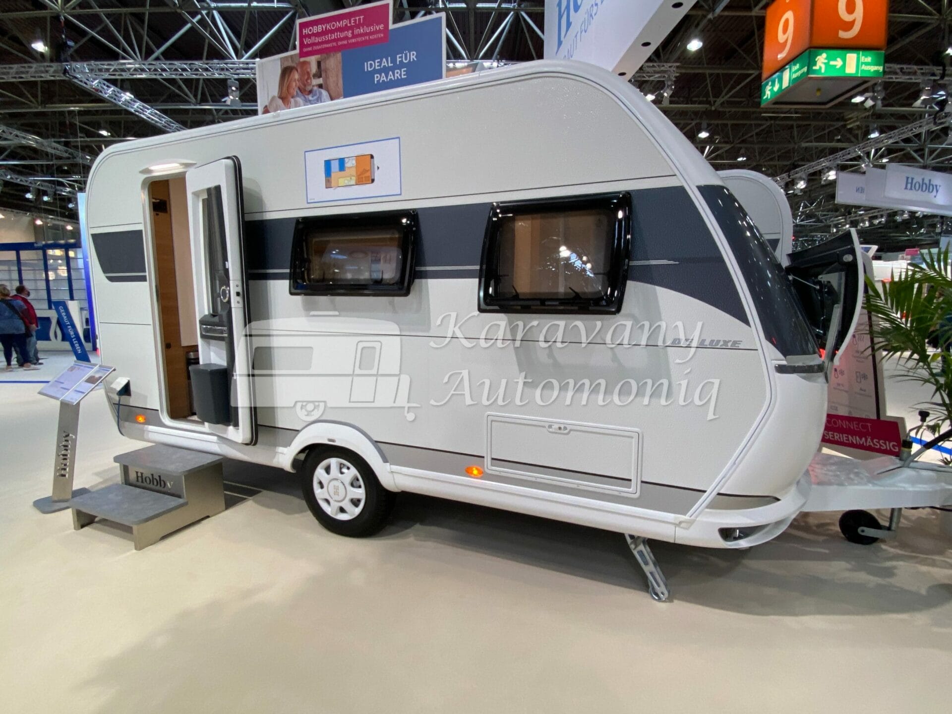 Na objednávku Karavan 2024 model Hobby De Luxe 440 SF - Automoniq